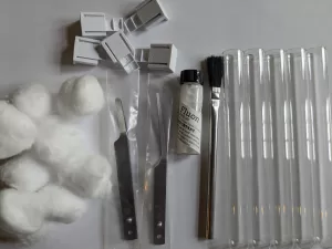 A beginner antkeeping kit.